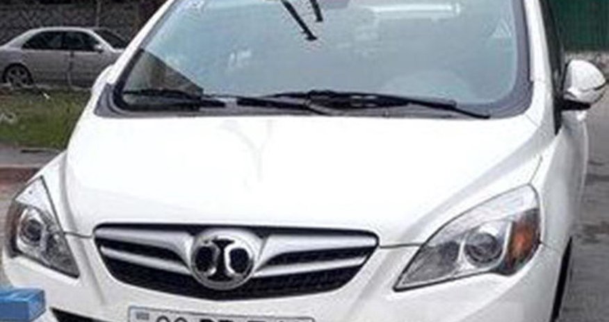 Azərbaycanlı teleaparıcının avtomobilini qaçırdılar Azərbaycanlı teleaparıcının avtomobilini qaçırdılar