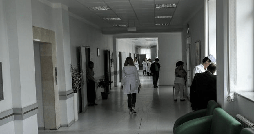 Məşhur müğənni xəstəxanalıq oldu Məşhur müğənni xəstəxanalıq oldu