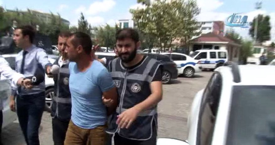 Arvadını güllələyən kişiyə "Halal olsun" deyib qışqırdılar - SƏBƏB İSƏ... - VİDEO Arvadını güllələyən kişiyə "Halal olsun" deyib qışqırdılar - SƏBƏB İSƏ... - VİDEO