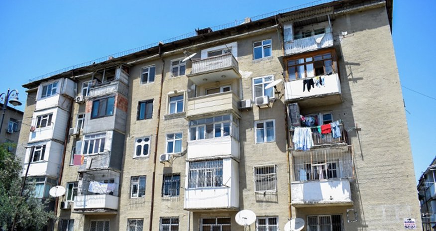 Bakıda ''Xruşşovka''ların alqı-satqısı dayandırıldı Bakıda ''Xruşşovka''ların alqı-satqısı dayandırıldı