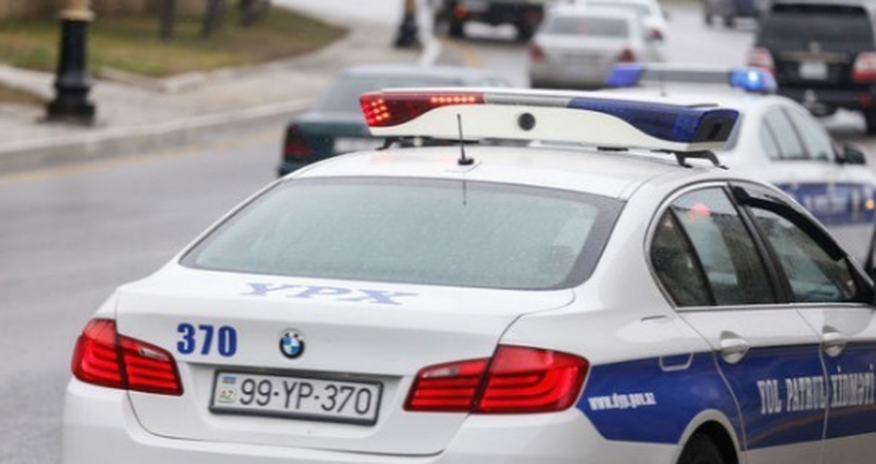Sürücü maşınla polisi vurdu - Azəbaycanda Sürücü maşınla polisi vurdu - Azəbaycanda