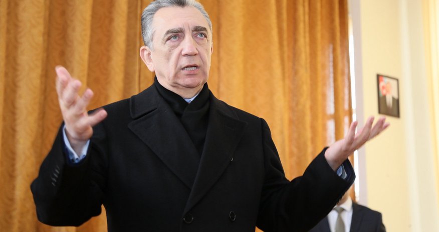 Eldar Əzizov onu vəzifəsindən AZAD ETDİ Eldar Əzizov onu vəzifəsindən AZAD ETDİ