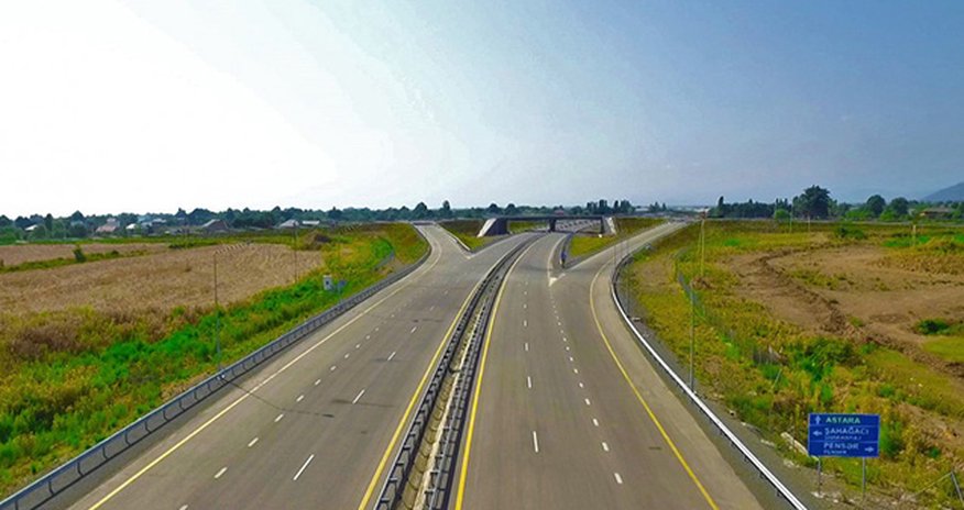 Yeni yolda sürət həddi 120 oldu Yeni yolda sürət həddi 120 oldu