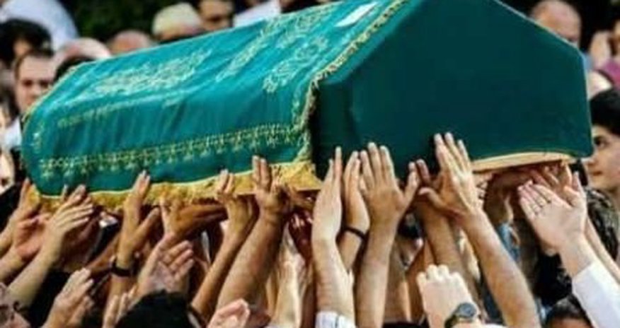 Ölümündən əvvəl özünə məzar qazdıran məşhur aktyor VƏFAT ETDİ Ölümündən əvvəl özünə məzar qazdıran məşhur aktyor VƏFAT ETDİ