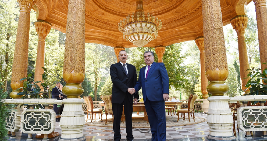 İlham Əliyev Düşənbədə İlham Əliyev Düşənbədə