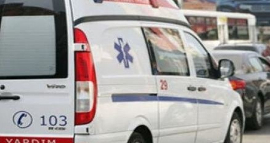 В Баку автомобиль насмерть сбил бабушку и малолетнюю внучку В Баку автомобиль насмерть сбил бабушку и малолетнюю внучку
