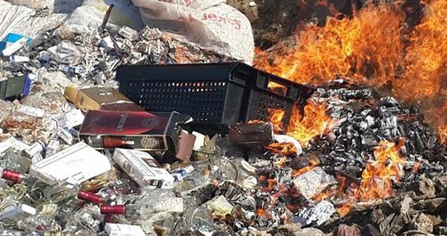 Sumqayıtda Ermənistan istehsalı olan içkilər... - VIDEO Sumqayıtda Ermənistan istehsalı olan içkilər... - VIDEO