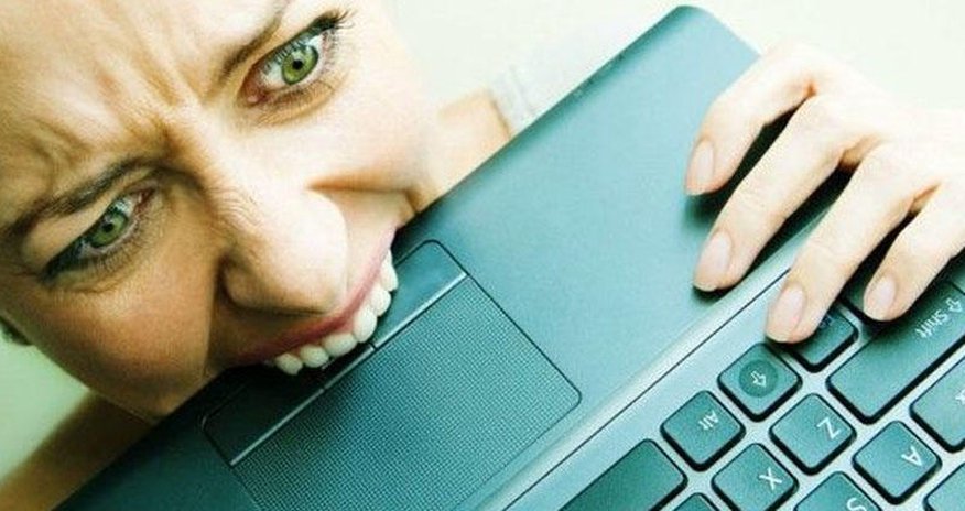 Bakı sakinləri internetin sürətindən narazıdırlar - VİDEO Bakı sakinləri internetin sürətindən narazıdırlar - VİDEO