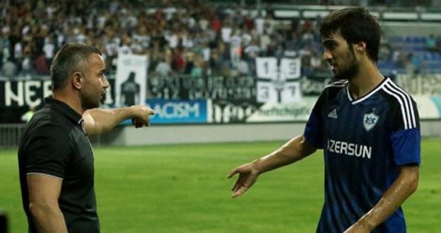 "Qarabağ" Mahirə dəstək oldu, azarkeşlər etiraz etdi: "Heç Messiyə belə dəstək olmurlar" - FOTOLAR "Qarabağ" Mahirə dəstək oldu, azarkeşlər etiraz etdi: "Heç Messiyə belə dəstək olmurlar" - FOTOLAR