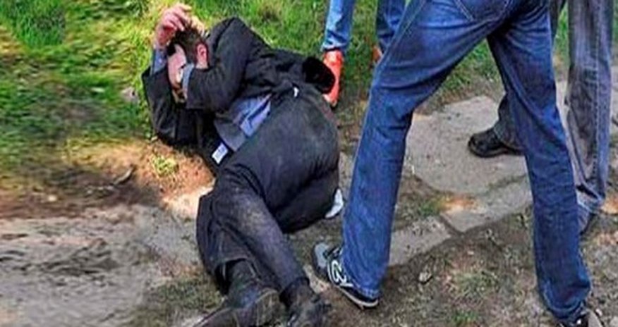 Azərbaycanda əmisi oğlunun arvadını qaçıran kişi döyülərək öldürüldü Azərbaycanda əmisi oğlunun arvadını qaçıran kişi döyülərək öldürüldü