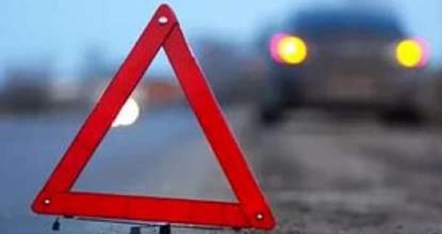 В Баку автомобиль сбил двух военнослужащих В Баку автомобиль сбил двух военнослужащих