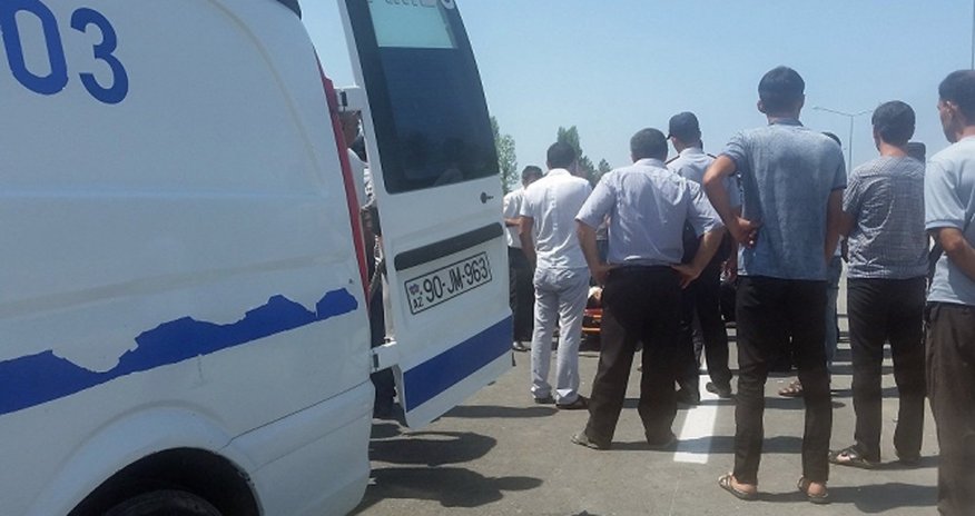 Bakıda hərbçiləri avtomobil vurdu - Yaralıların vəziyyəti ağırdır Bakıda hərbçiləri avtomobil vurdu - Yaralıların vəziyyəti ağırdır