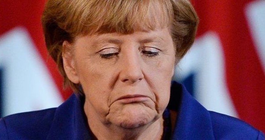 Merkel siyasətdən gedir Merkel siyasətdən gedir