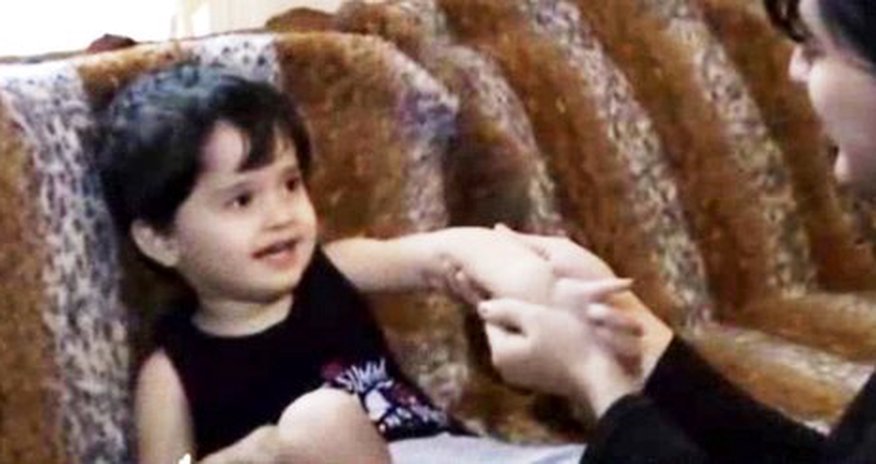 Uşaqlarınıza bunları etməyin, təhlükəlidir - VİDEO Uşaqlarınıza bunları etməyin, təhlükəlidir - VİDEO