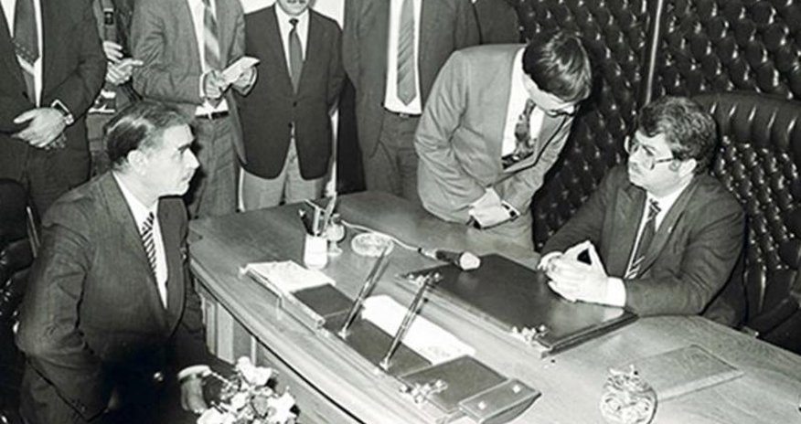 “Turqut Özalı KQB zəhərləyib” – İddia “Turqut Özalı KQB zəhərləyib” – İddia