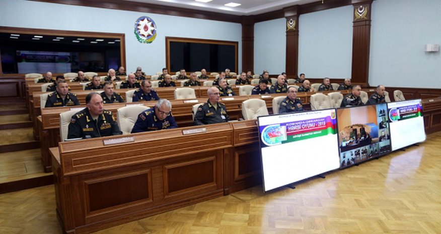 Наджмеддин Садыков заслушал доклады генералов Наджмеддин Садыков заслушал доклады генералов