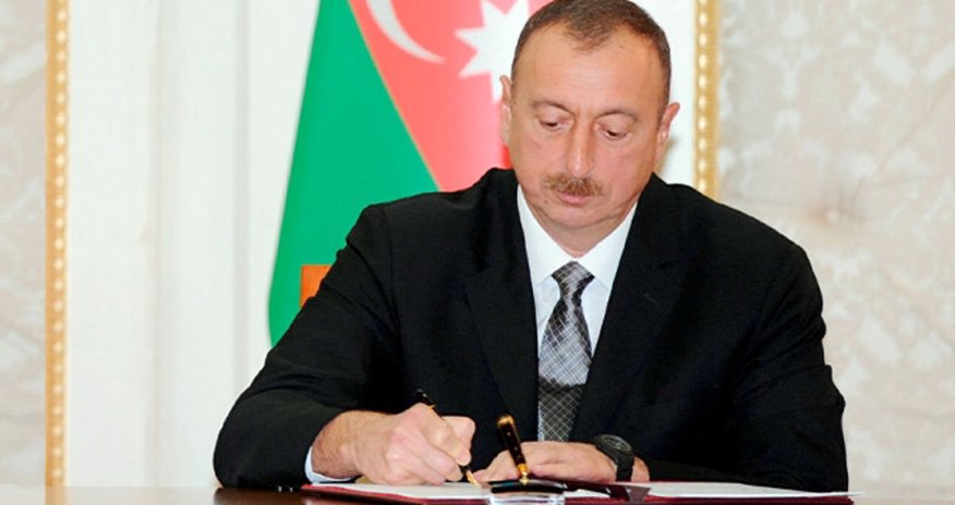 Prezident daha bir yüksək vəzifəli məmuru işindən azad etdi Prezident daha bir yüksək vəzifəli məmuru işindən azad etdi
