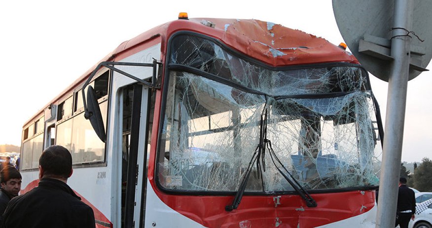 Bakıda daha bir avtobus qəzası - Yaralılar var Bakıda daha bir avtobus qəzası - Yaralılar var