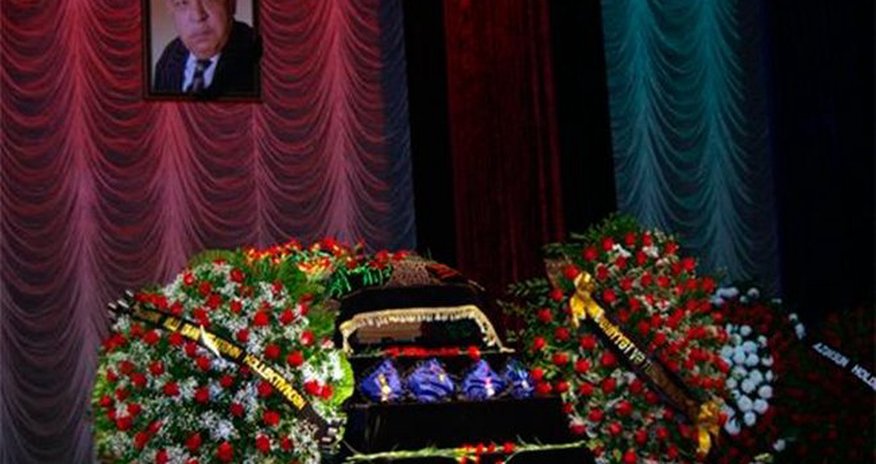 "Son nəfəsində dedi ki..." - Qaraciyər serrozundan dünyasını dəyişən xalq artistinin son sözləri "Son nəfəsində dedi ki..." - Qaraciyər serrozundan dünyasını dəyişən xalq artistinin son sözləri