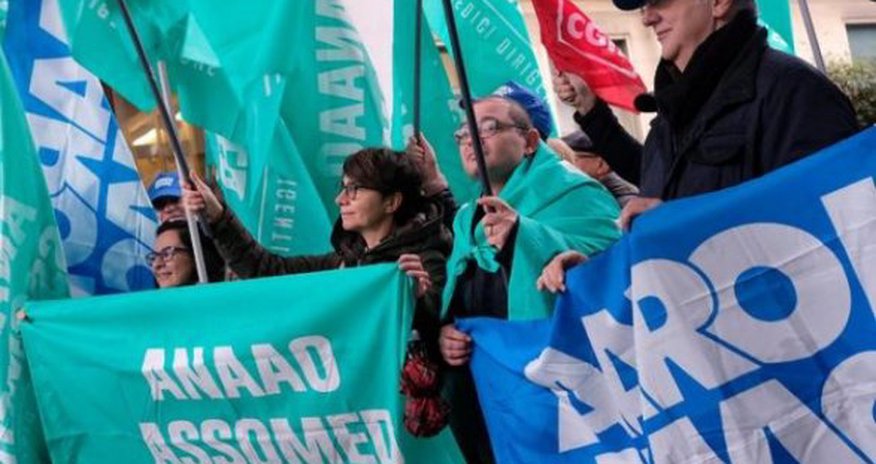 В Италии бастуют врачи В Италии бастуют врачи