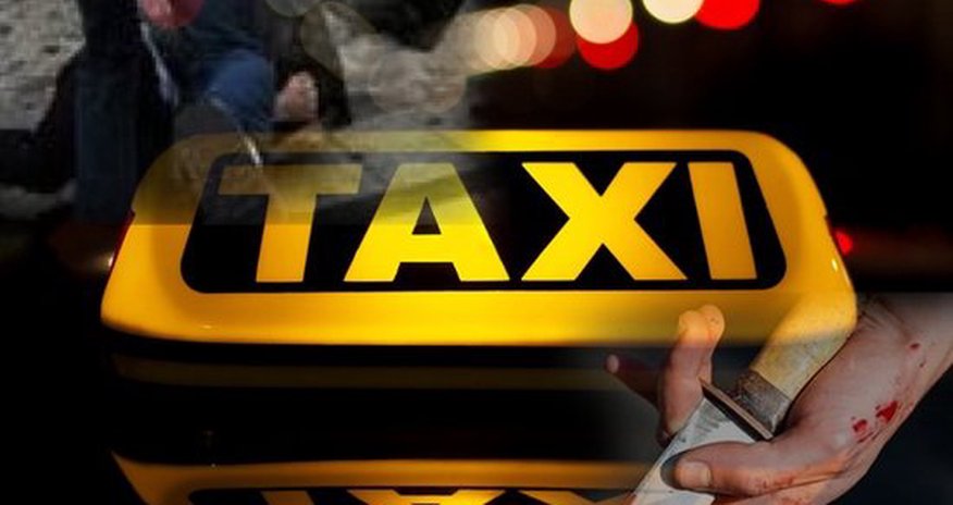 Gürcüstanda Azərbaycan vətəndaşlarının olduğu taksi̇yə si̇lahlı basqın oldu Gürcüstanda Azərbaycan vətəndaşlarının olduğu taksi̇yə si̇lahlı basqın oldu