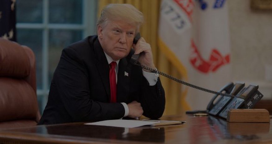 Звонок Трампа обвалил цены на нефть Звонок Трампа обвалил цены на нефть