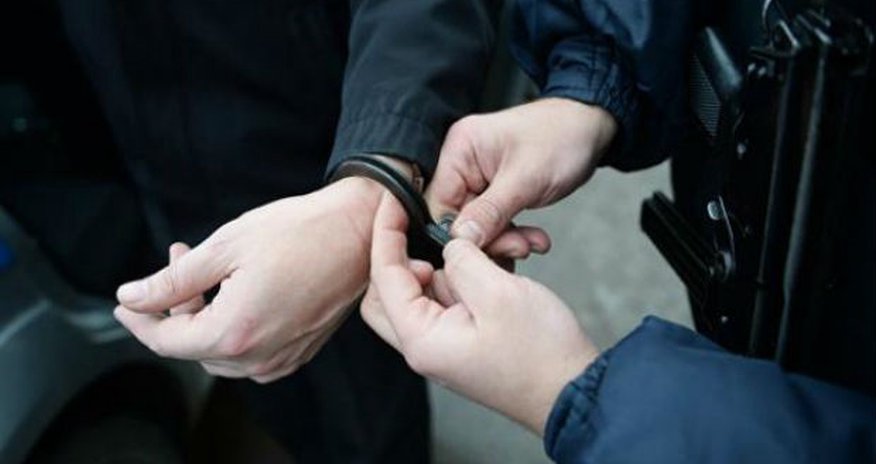 Oğurluq edən şəxs tutuldu Oğurluq edən şəxs tutuldu