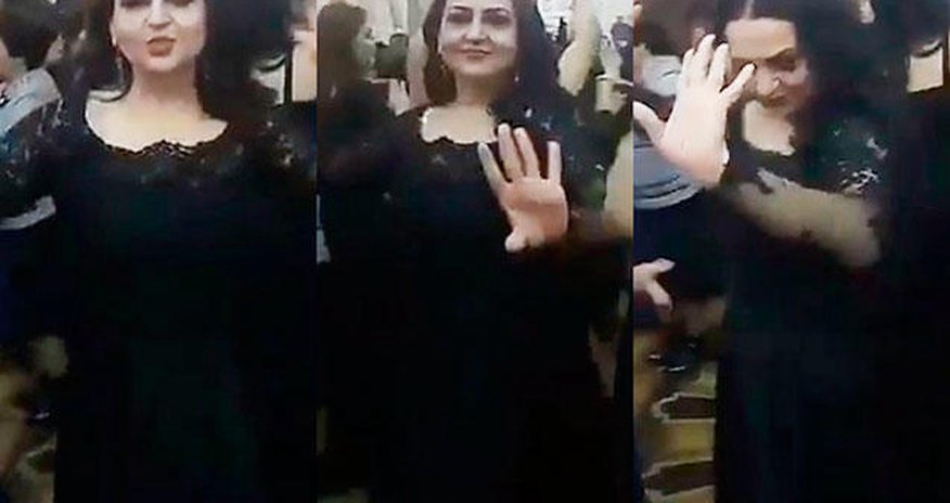 Anasını yeni itirən "Toppuş bacı" toyda oynadı, hamı tənqid etdi - VİDEO Anasını yeni itirən "Toppuş bacı" toyda oynadı, hamı tənqid etdi - VİDEO