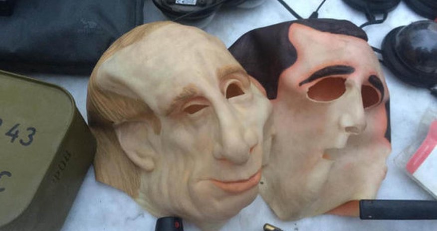 Putin və Medvedevin maskası ilə 2 türk soyuldu - 20 min dollar Putin və Medvedevin maskası ilə 2 türk soyuldu - 20 min dollar