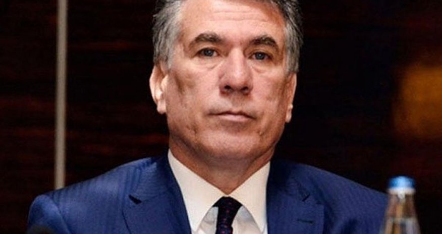 Ziyafət Əsgərovun qardaşı istefa verdi Ziyafət Əsgərovun qardaşı istefa verdi