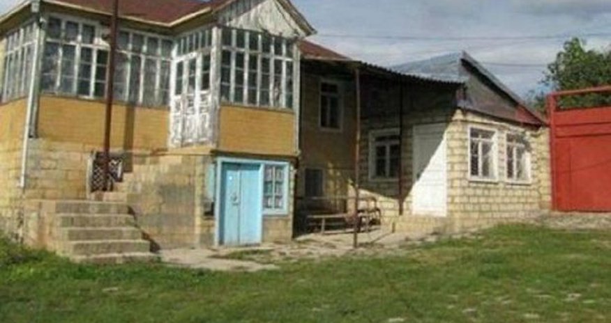 “Bəyin oğurlandığı” məşhur ev illər sonra - VİDEO “Bəyin oğurlandığı” məşhur ev illər sonra - VİDEO
