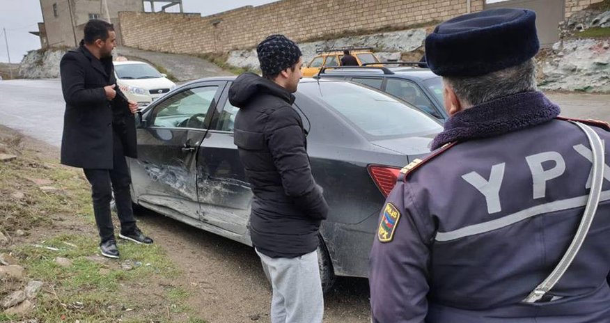 Tanınmış teleaparıcı qəza keçirdi - FOTO Tanınmış teleaparıcı qəza keçirdi - FOTO