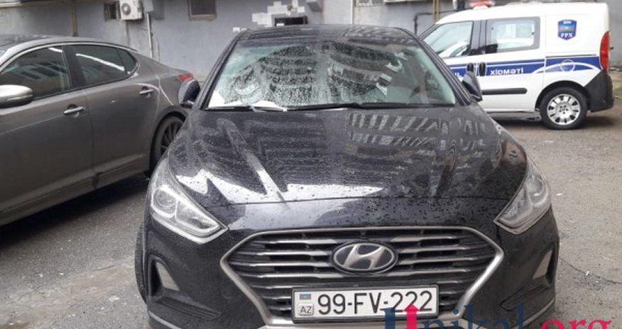 Bakıda iş adamını bu avtomobildə güllələyiblər - FOTOLAR Bakıda iş adamını bu avtomobildə güllələyiblər - FOTOLAR