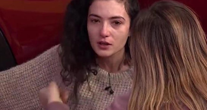 "Maşın Şou"da Dilarə Kazımovanın həssas nöqtəsini üzünə vurub AĞLATDILAR - VİDEO "Maşın Şou"da Dilarə Kazımovanın həssas nöqtəsini üzünə vurub AĞLATDILAR - VİDEO