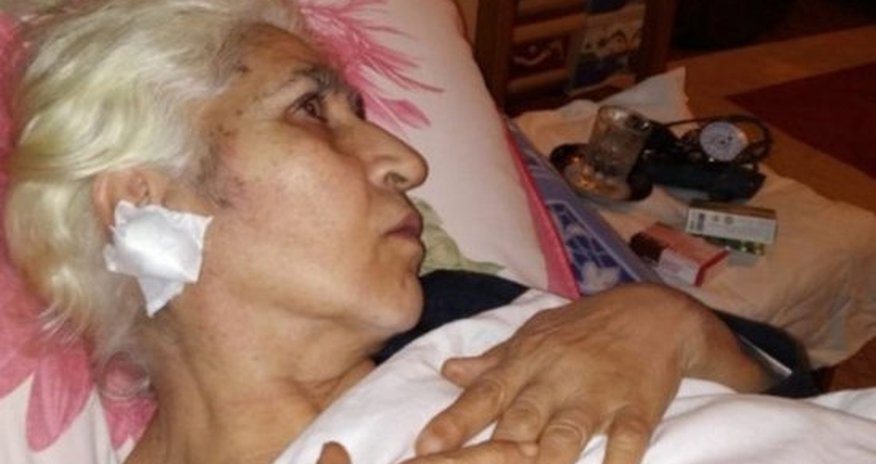 Erməni gülləsinə tuş gələn qadın danışdı: "Hiss etdim ki, qulağım yandı" Erməni gülləsinə tuş gələn qadın danışdı: "Hiss etdim ki, qulağım yandı"