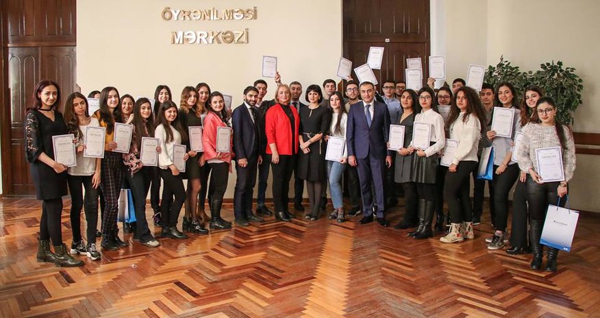 AccessBank "UNEC Business English Conversation Club" layihəsinə yekun vurub - FOTOLAR AccessBank "UNEC Business English Conversation Club" layihəsinə yekun vurub - FOTOLAR
