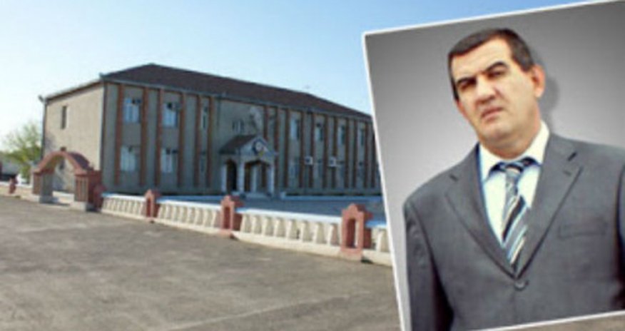 Azərbaycanda yüksək vəzifəli şəxs intihar etdi Azərbaycanda yüksək vəzifəli şəxs intihar etdi