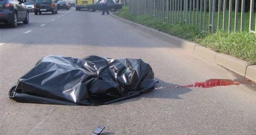В Баку грузовик сбил супругов В Баку грузовик сбил супругов