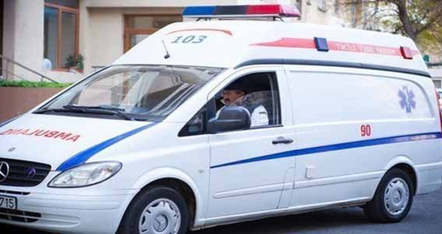 Salyanda qəzada 4 nəfər yaralandı: Biri yüksək vəzifəli məmurdur... Salyanda qəzada 4 nəfər yaralandı: Biri yüksək vəzifəli məmurdur...