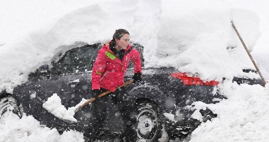 Avropa sərt qışa təslim oldu - 16 ölü Avropa sərt qışa təslim oldu - 16 ölü