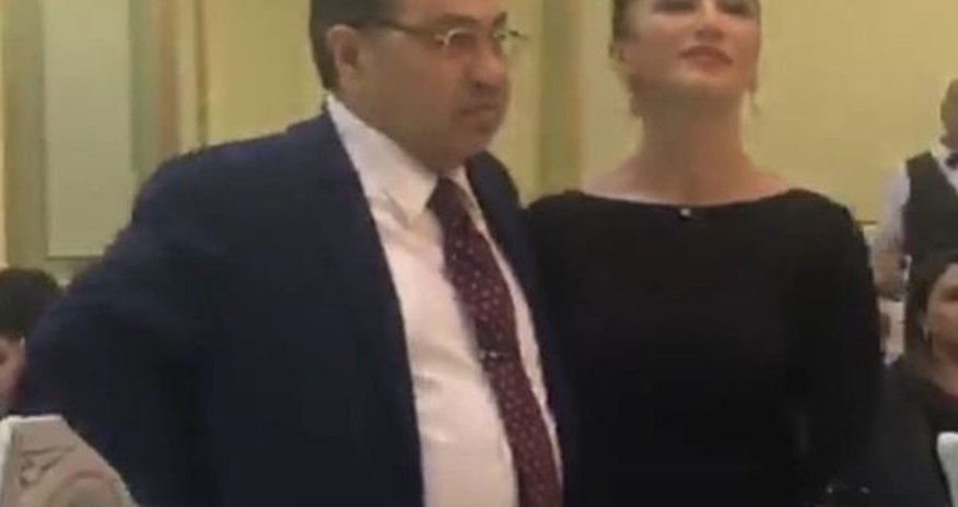 Абель Магеррамов станцевал на свадьбе - ВИДЕО Абель Магеррамов станцевал на свадьбе - ВИДЕО