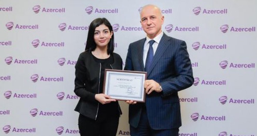 В этом году компания Azercell обрадовала ещё 25 студентов В этом году компания Azercell обрадовала ещё 25 студентов