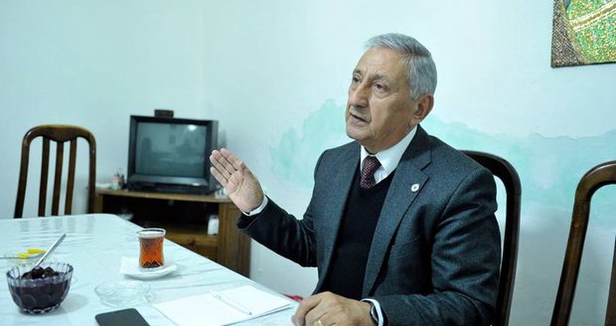 Sabiq nazir: Nə olsun ki villamız, “novostroyka”da evlərimiz yoxdur - FOTO Sabiq nazir: Nə olsun ki villamız, “novostroyka”da evlərimiz yoxdur - FOTO