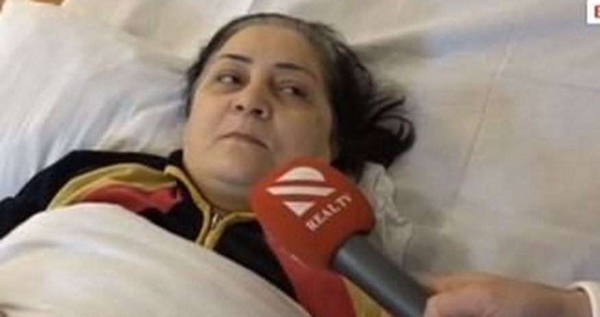 Zəlzələdə zərərçəkmiş danışdı: "Uçqun oldu, evdəki bütün qab-qacaqlar sındı" Zəlzələdə zərərçəkmiş danışdı: "Uçqun oldu, evdəki bütün qab-qacaqlar sındı"