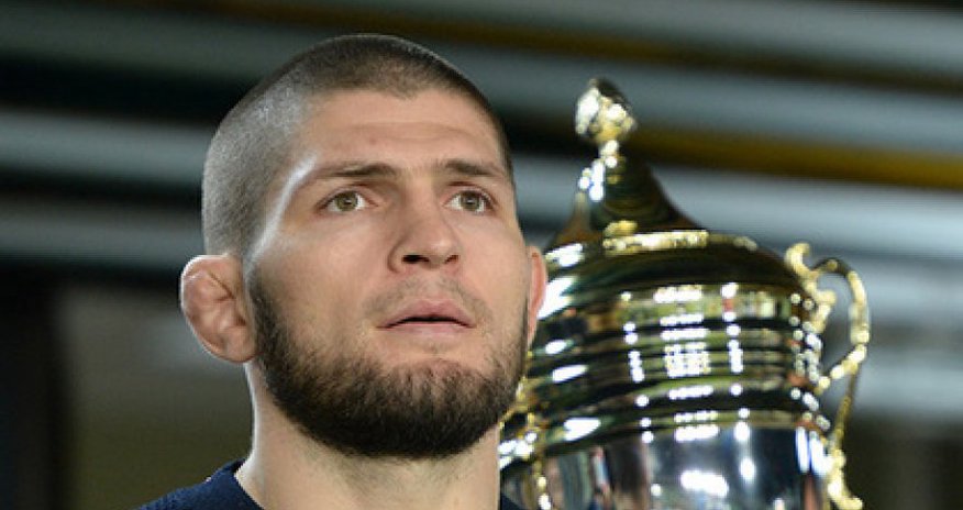 UFC уличили в желании передать Макгрегору пояс Нурмагомедова UFC уличили в желании передать Макгрегору пояс Нурмагомедова