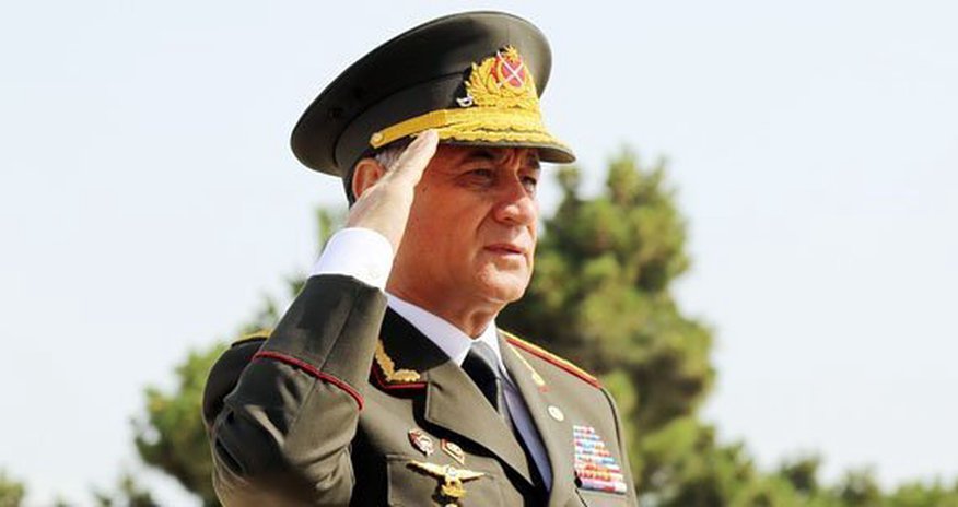 Ramil Usubov polis kapitanına vəzifə verdi Ramil Usubov polis kapitanına vəzifə verdi