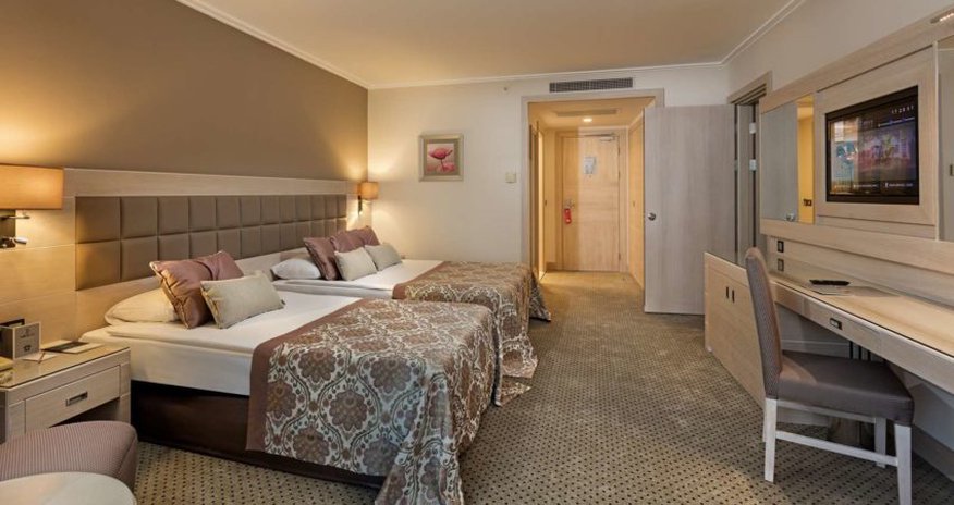 Bakıda məşhur hoteldə faciə - Turistin meyiti tapıldı Bakıda məşhur hoteldə faciə - Turistin meyiti tapıldı