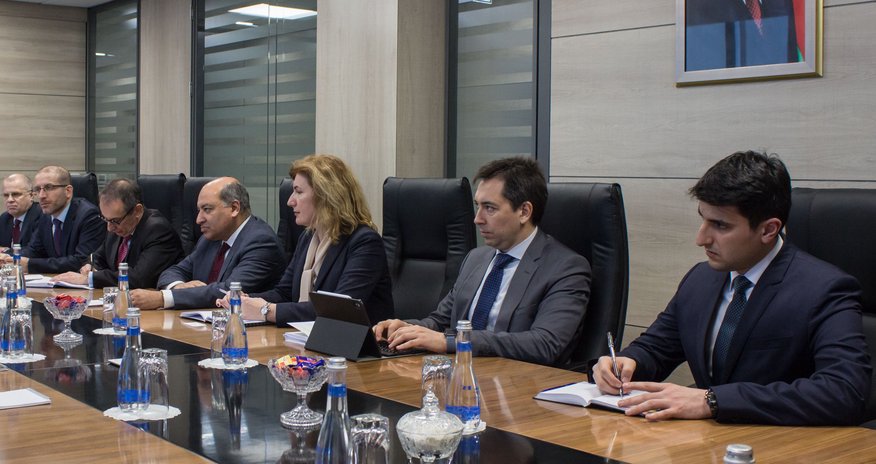 Energetika naziri Avropa Yenidənqurma və İnkişaf Bankının (AYİB) prezidentini qəbul edib Energetika naziri Avropa Yenidənqurma və İnkişaf Bankının (AYİB) prezidentini qəbul edib