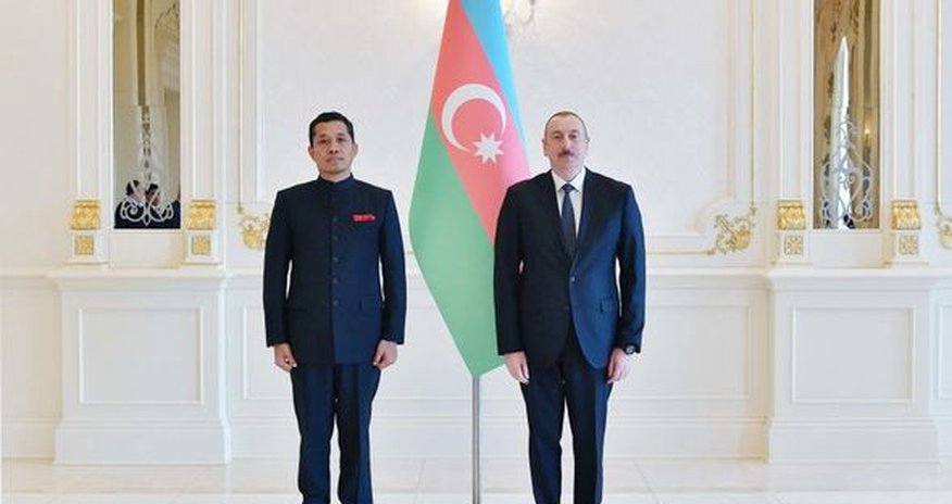 Ильхам Алиев принял верительные грамоты посла - ФОТО Ильхам Алиев принял верительные грамоты посла - ФОТО