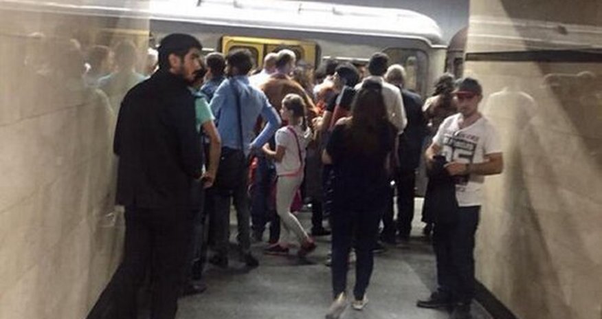 Bakı metrosunda dava... Bakı metrosunda dava...